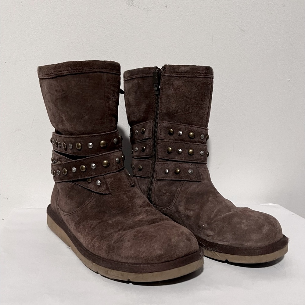 UGG Boots - Picture 2 of 16